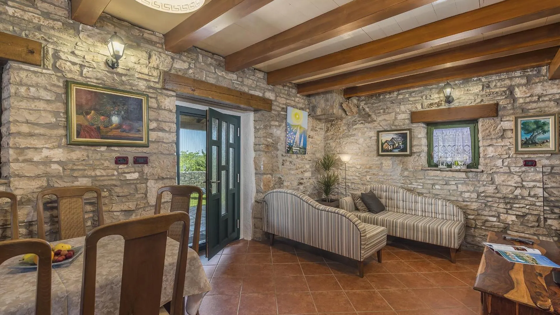 Villa Ana Rita For 6 People - Beautiful Rustical Villa With Heated Pool & Jacuzzi In Central Istria 坎法奈尔 克罗地亚