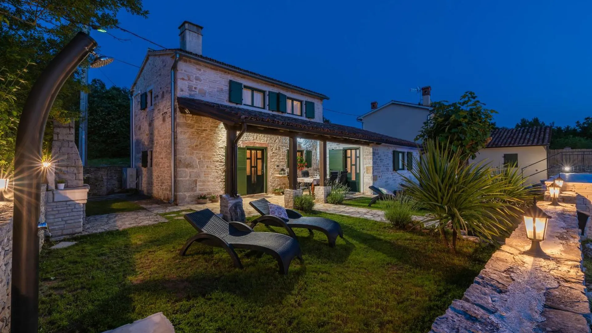Villa Ana Rita For 6 People - Beautiful Rustical Villa With Heated Pool & Jacuzzi In Central Istria 坎法奈尔