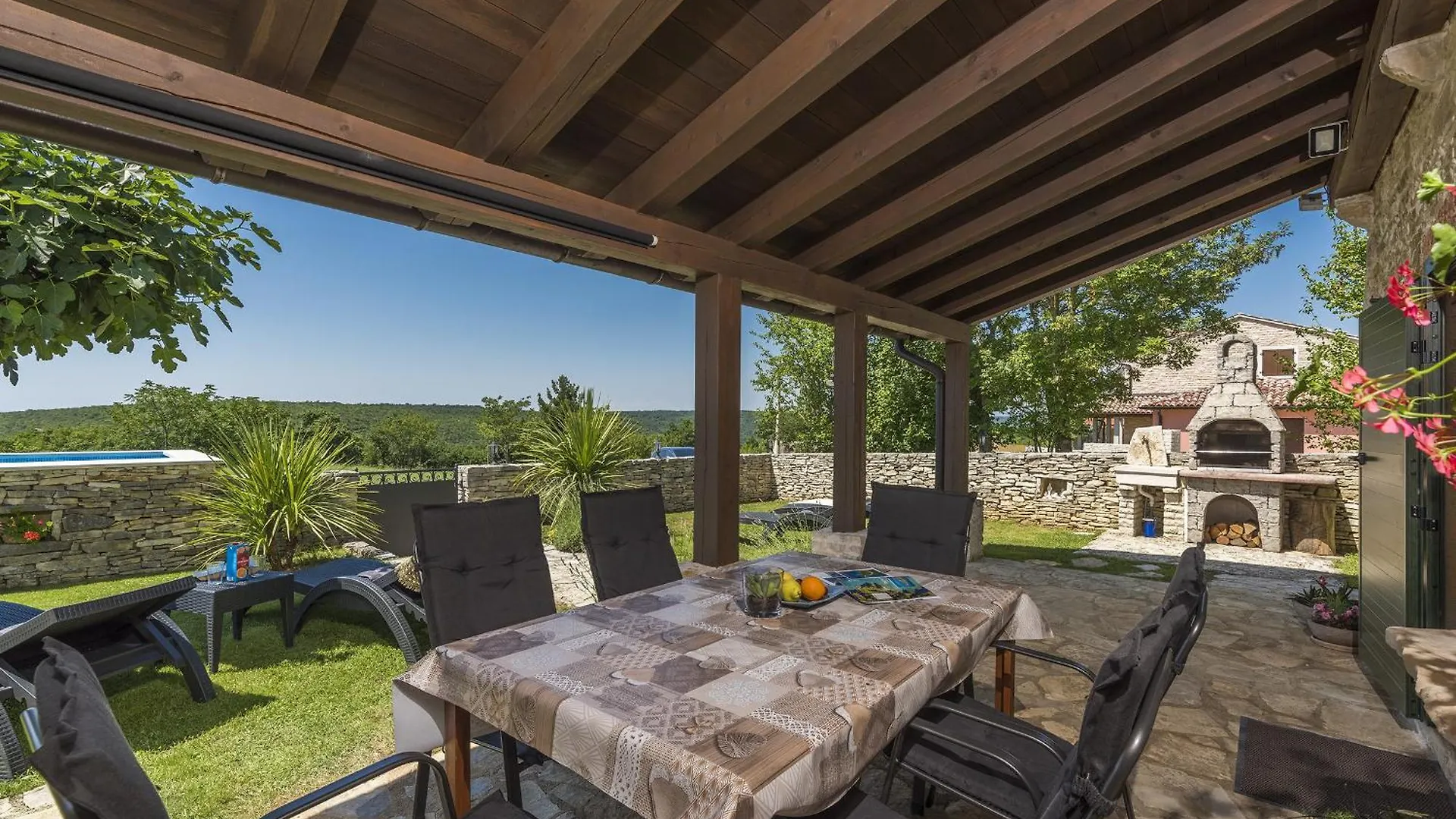 Villa Ana Rita For 6 People - Beautiful Rustical Villa With Heated Pool & Jacuzzi In Central Istria 坎法奈尔